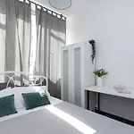 Unit In Solec50 By Metro Station Centrum Kopernika Elektrownia Powisle Stadion Narodowy Hotel Varšava