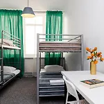 Hotel Unit In Solec50 By Metro Station Centrum Kopernika Elektrownia Powisle Stadion Narodowy Varšava