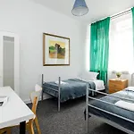 Hotel Unit In Solec50 By Metro Station Centrum Kopernika Elektrownia Powisle Stadion Narodowy Varšava